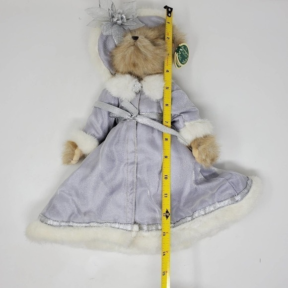 The Bearington Collection Model 1102 Cecilia Jointed 14” Teddy Bear Holiday - Picture 5 of 11